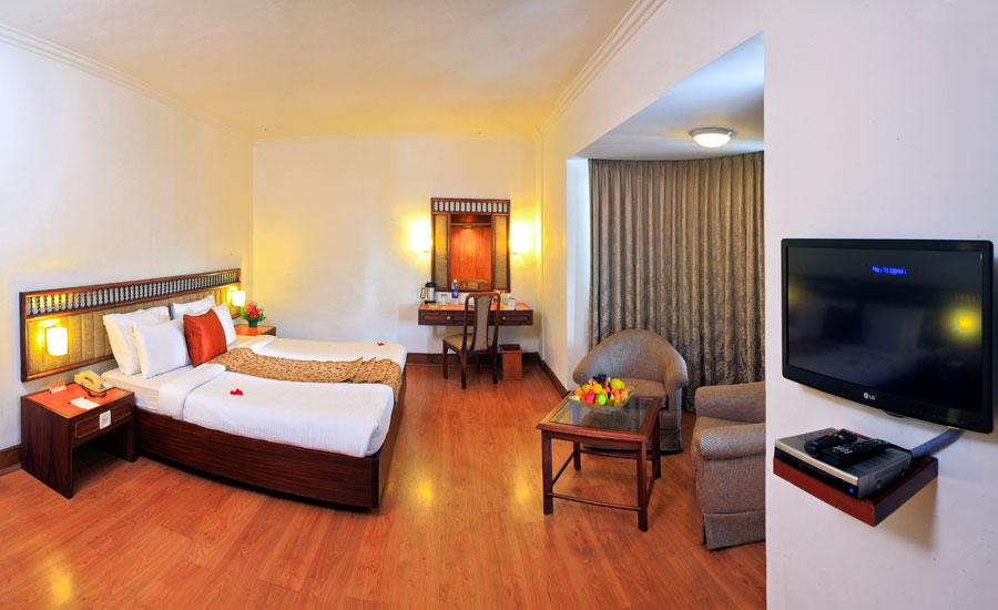 Hotel Abad Atrium Kochi Exterior foto