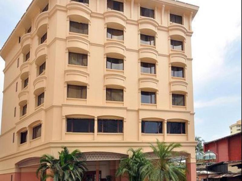 Hotel Abad Atrium Kochi Exterior foto